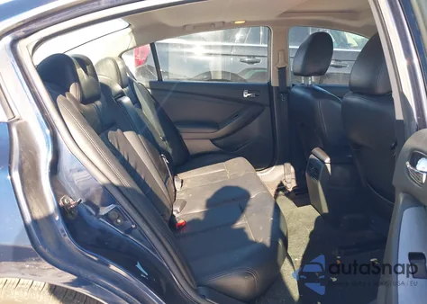 2010 Nissan Altima 3.5 Sr z USA, uszkodzony, nr VIN 1N4BL2AP1AN525649